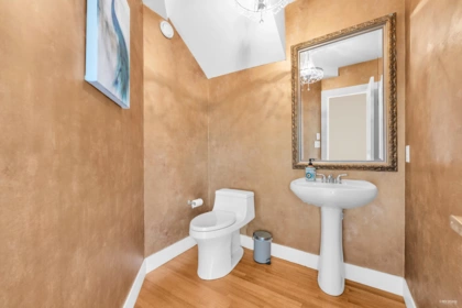 Laundry Room Photo of 4060 W 10th Avenue, Vancouver, BC