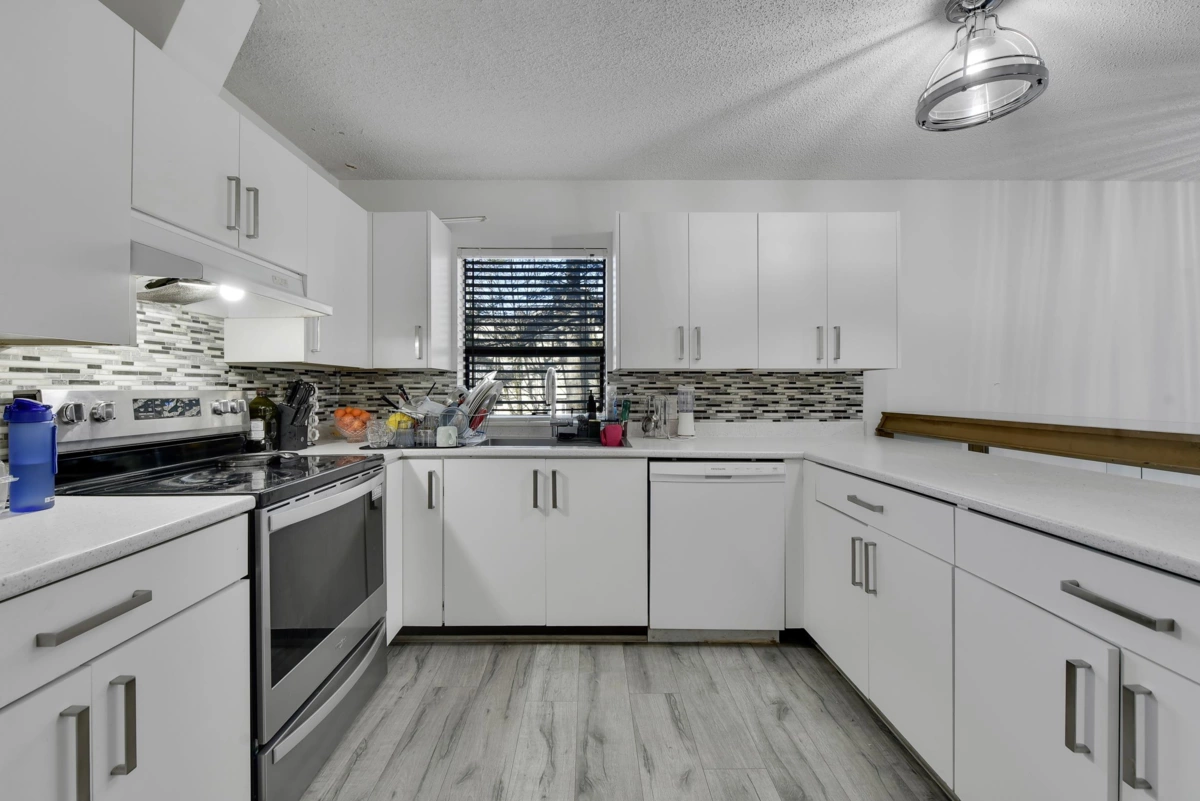 Primary Bathroom Photo of 203 7064 133b Street, Surrey, BC