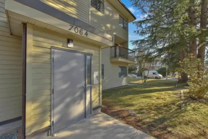 Front Yard Photo of 203 7064 133b Street, Surrey, BC