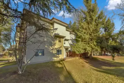 Garden / Landscaping Photo of 203 7064 133b Street, Surrey, BC