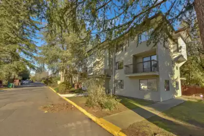 Staircase Photo of 203 7064 133b Street, Surrey, BC