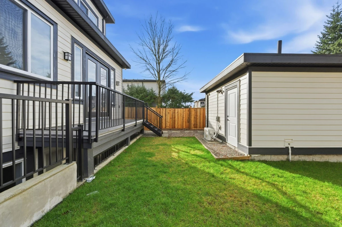 Hallway Photo of 8233 114 Street, Delta, BC