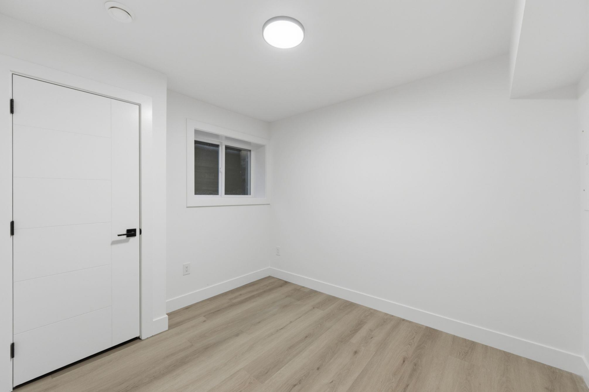 Laundry Room Photo of 8233 114 Street, Delta, BC