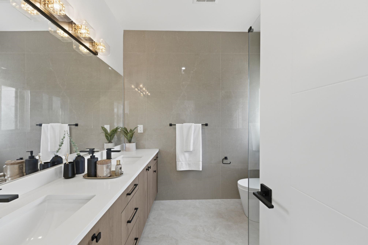 Powder Room Photo of 8233 114 Street, Delta, BC