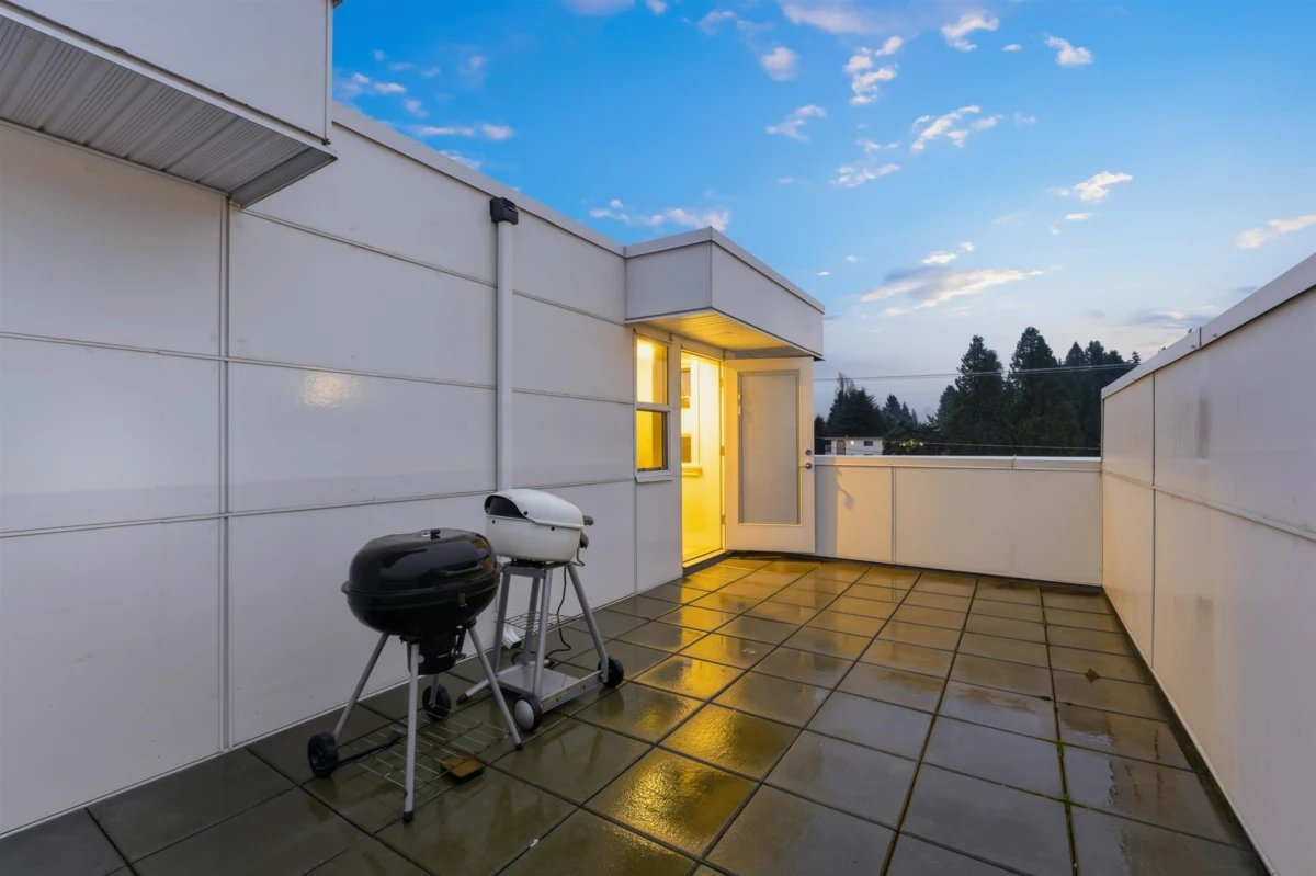 Hallway Photo of 6 2505 Ware Street, Abbotsford, BC