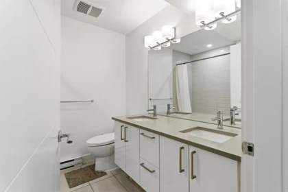 Mudroom Photo of 6 2505 Ware Street, Abbotsford, BC