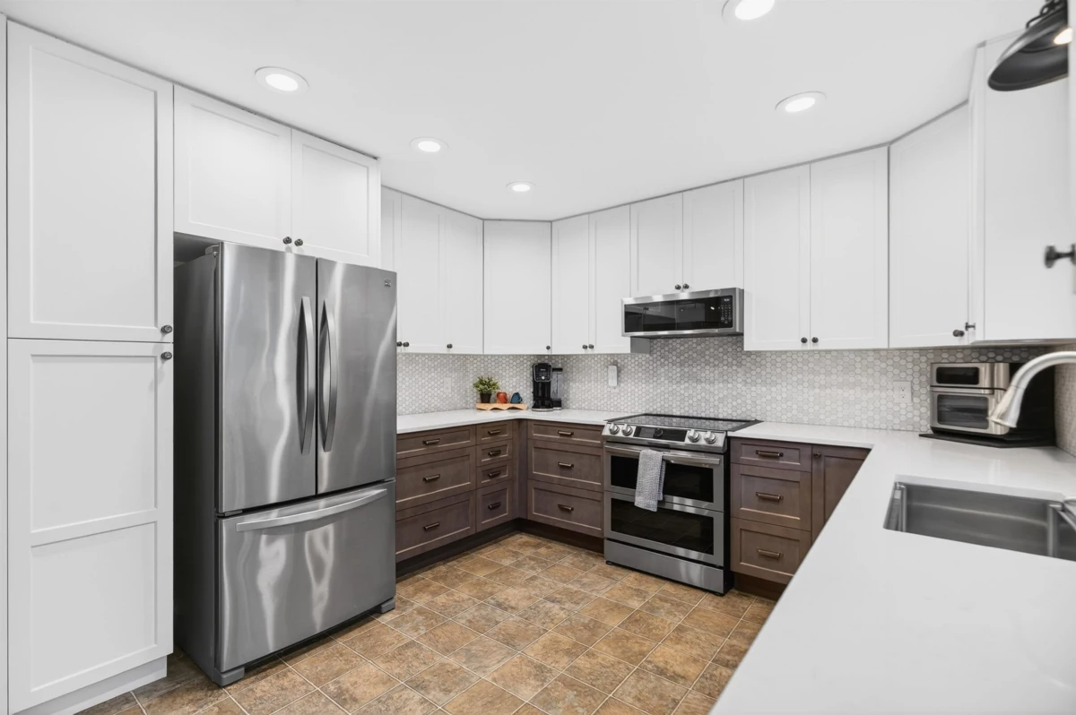 Kitchen Photo of 21628 47a Avenue, Langley, BC