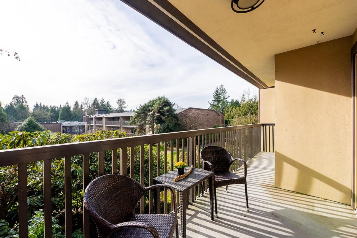 Front Yard Photo of 216 9847 Manchester Drive, Burnaby, BC