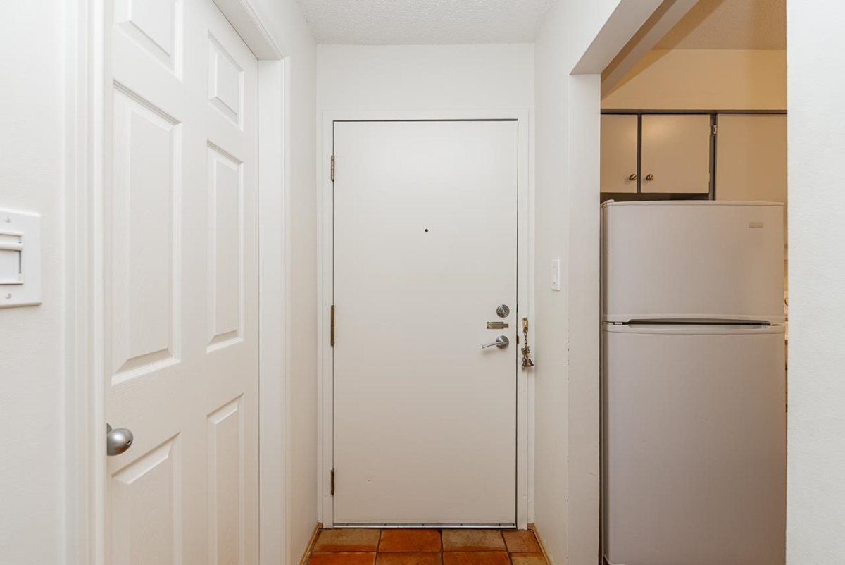 Kitchen Island Photo of 216 9847 Manchester Drive, Burnaby, BC