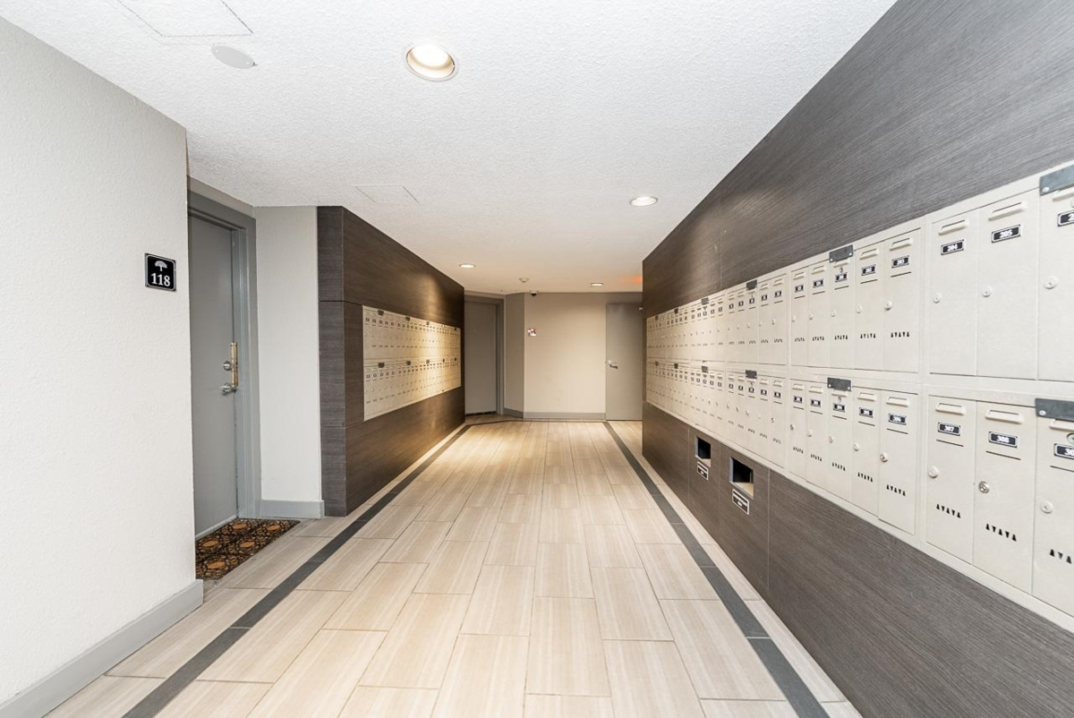 Kitchen Photo of 216 9847 Manchester Drive, Burnaby, BC