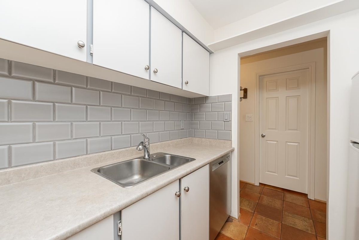 Primary Bedroom Photo of 216 9847 Manchester Drive, Burnaby, BC