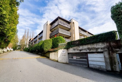 216 9847 Manchester Drive, Burnaby, BC, Burnaby — Apartment/Condo for sale
