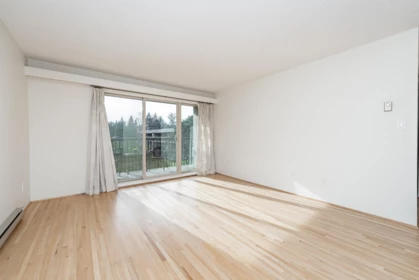 Guest Bathroom Photo of 216 9847 Manchester Drive, Burnaby, BC