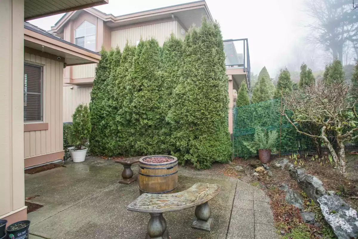Outdoor Kitchen Photo of 9 35931 Empress Drive, Abbotsford, BC