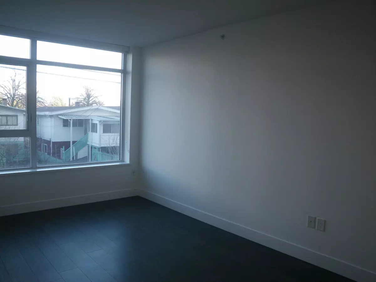 Family Room Photo of 316 2435 Kingsway, Vancouver, BC