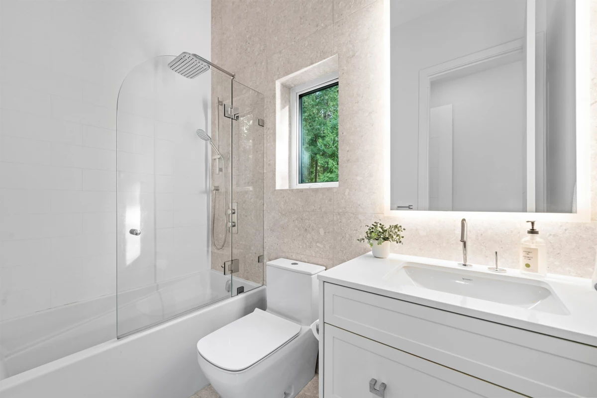 Garage Interior Photo of 4528 Skyline Drive, North Vancouver, BC