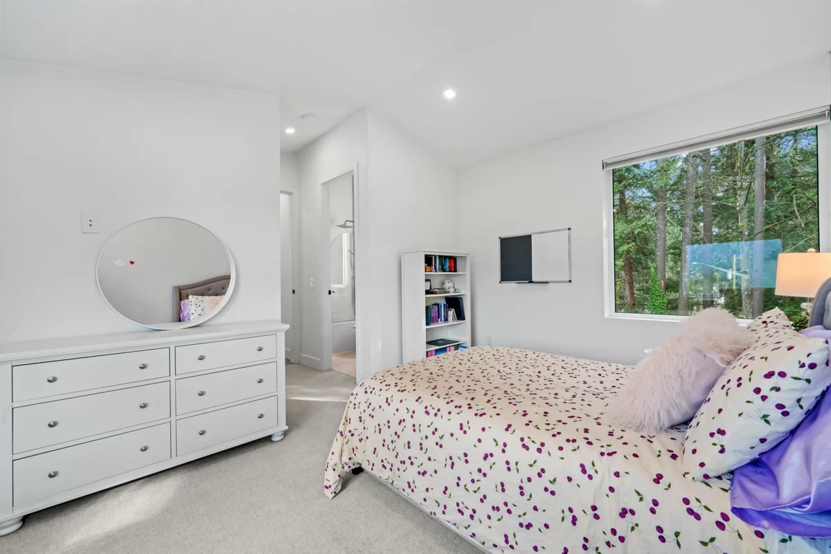 Hallway Photo of 4528 Skyline Drive, North Vancouver, BC