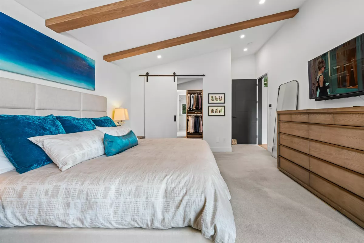 Loft / Bonus Room Photo of 4528 Skyline Drive, North Vancouver, BC