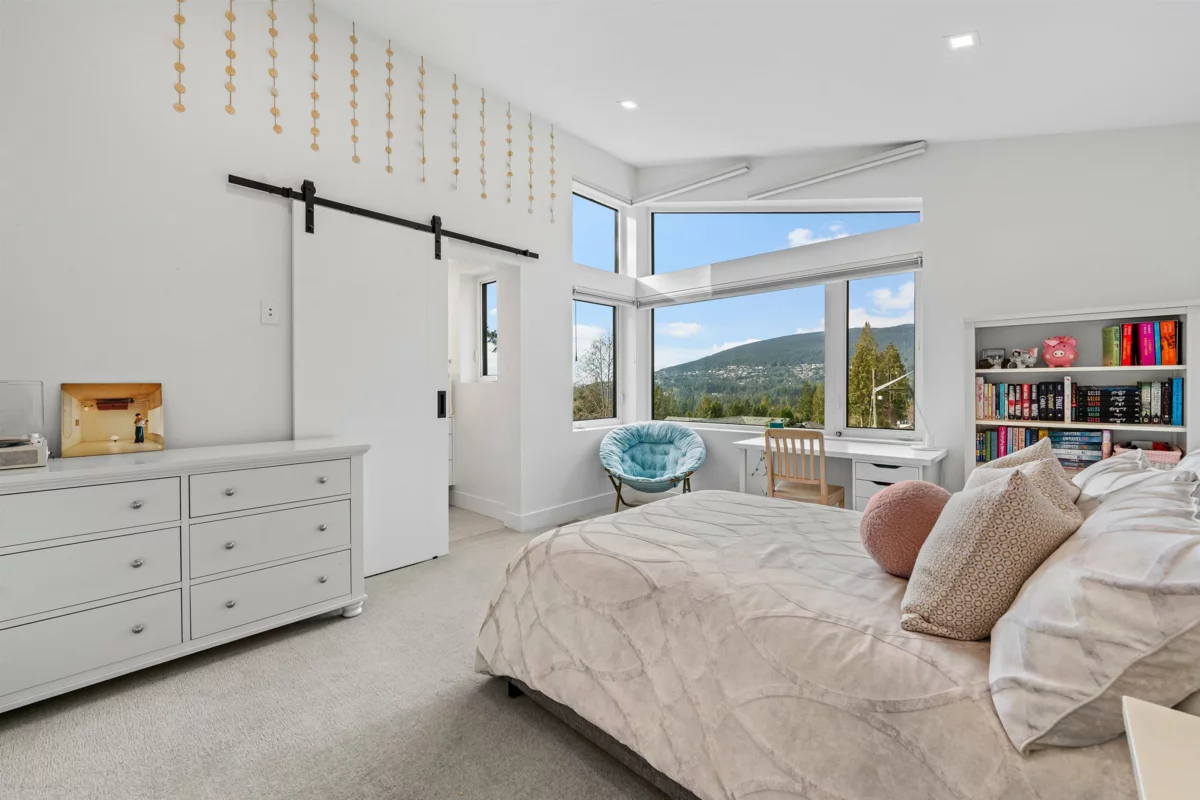 Mudroom Photo of 4528 Skyline Drive, North Vancouver, BC