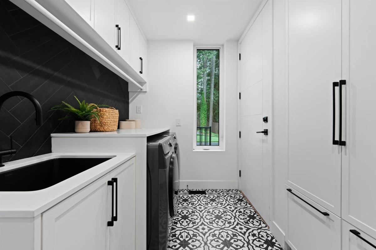 Outdoor Kitchen Photo of 4528 Skyline Drive, North Vancouver, BC