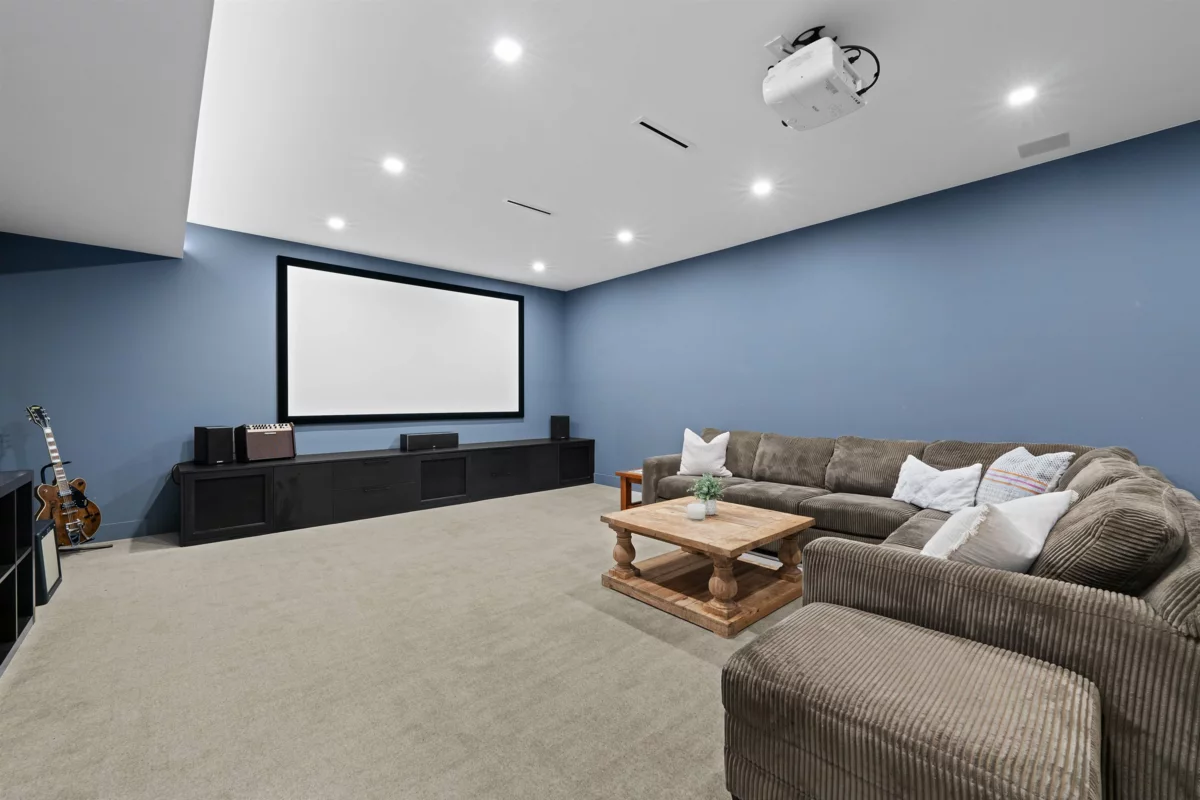 Outdoor Patio Photo of 4528 Skyline Drive, North Vancouver, BC