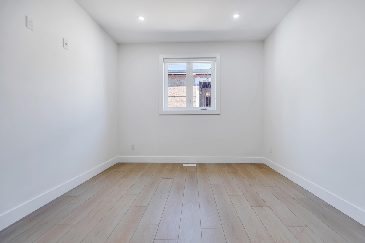 Front Yard Photo of 1680A Mckenzie Road, Abbotsford, BC