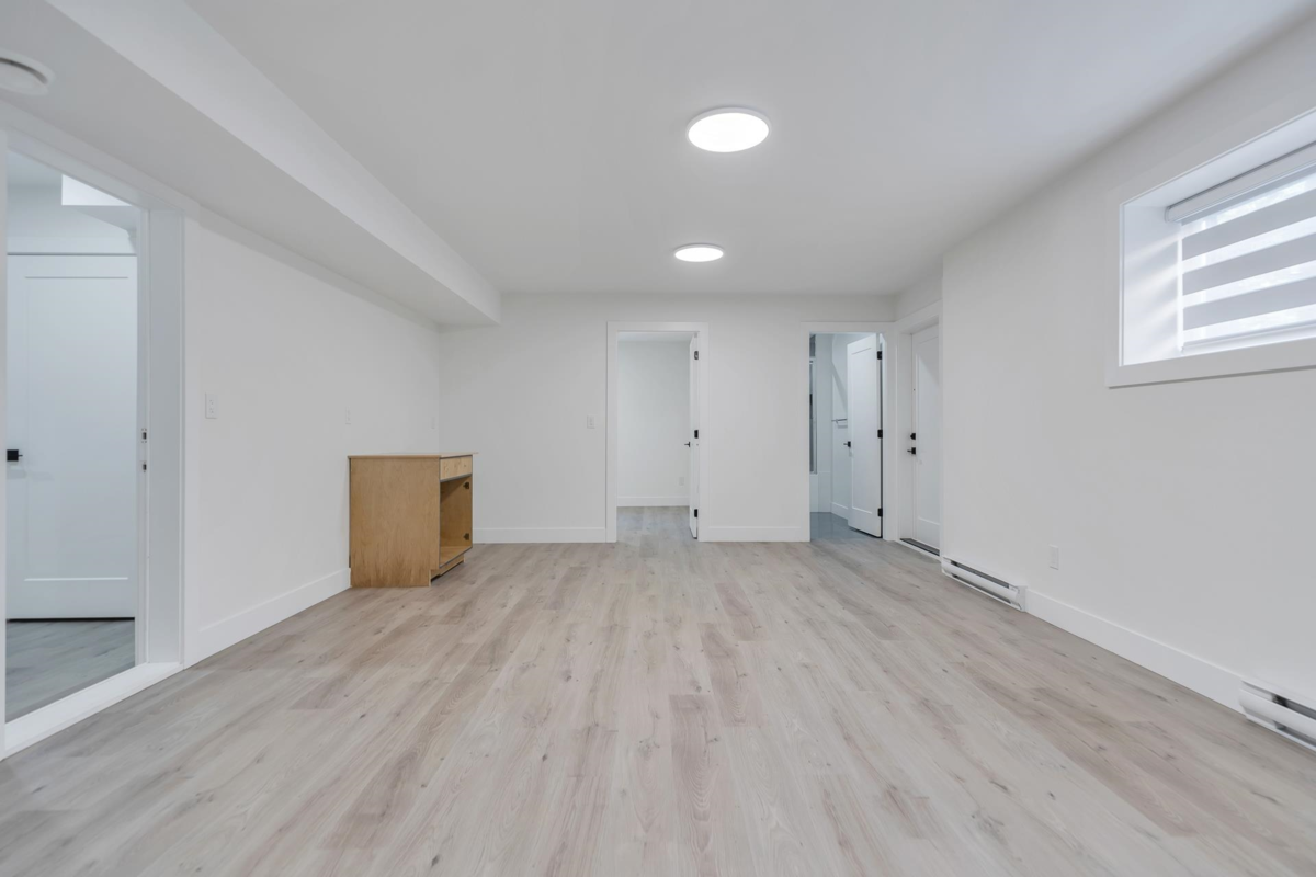 Outdoor Kitchen Photo of 1680A Mckenzie Road, Abbotsford, BC