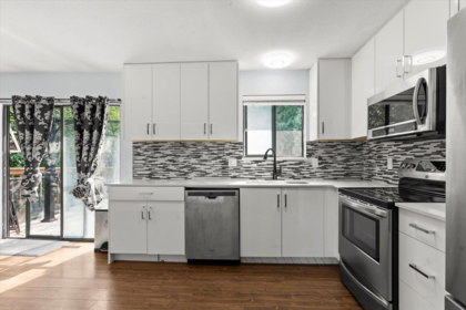 Kitchen Photo of 7976 Tanager Street, Mission, BC