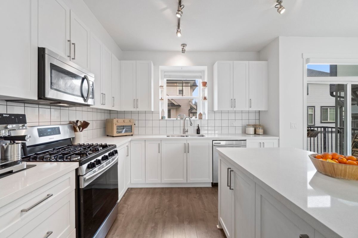 Walk-In Closet Photo of 53 11272 240 Street, Maple Ridge, BC