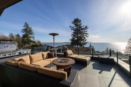 1279 Everall Street, White Rock, BC, White Rock — Single Family Residence for sale