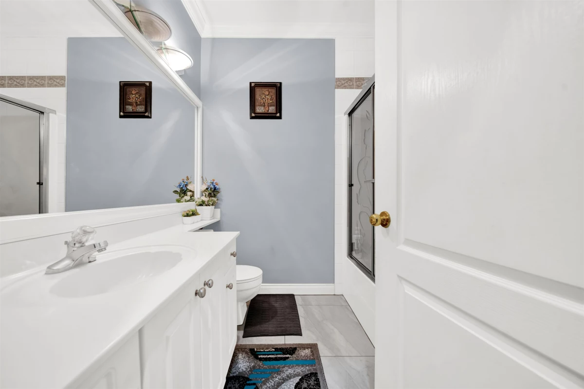 Basement Recreation Room Photo of 6332 125a Street, Surrey, BC