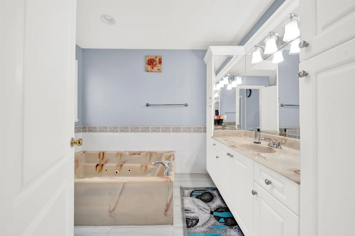 Bedroom 2 Photo of 6332 125a Street, Surrey, BC