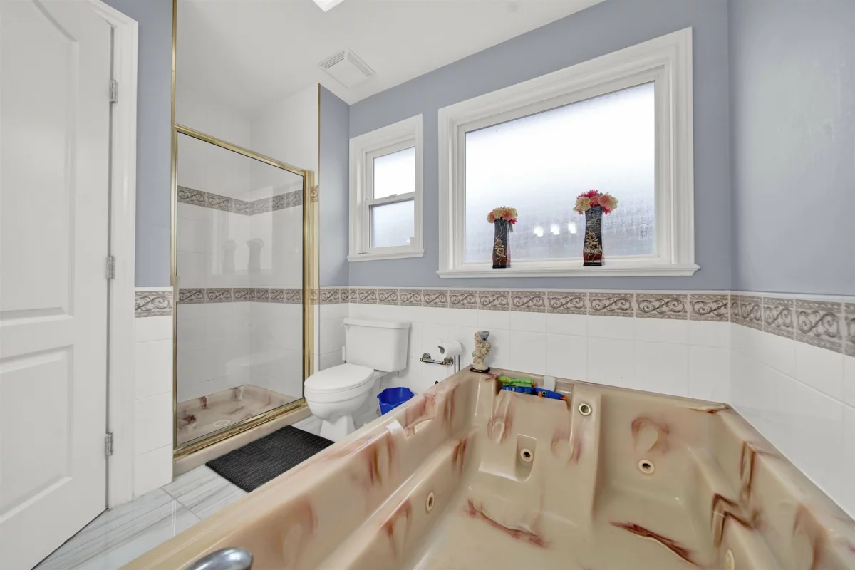 Bedroom 3 Photo of 6332 125a Street, Surrey, BC