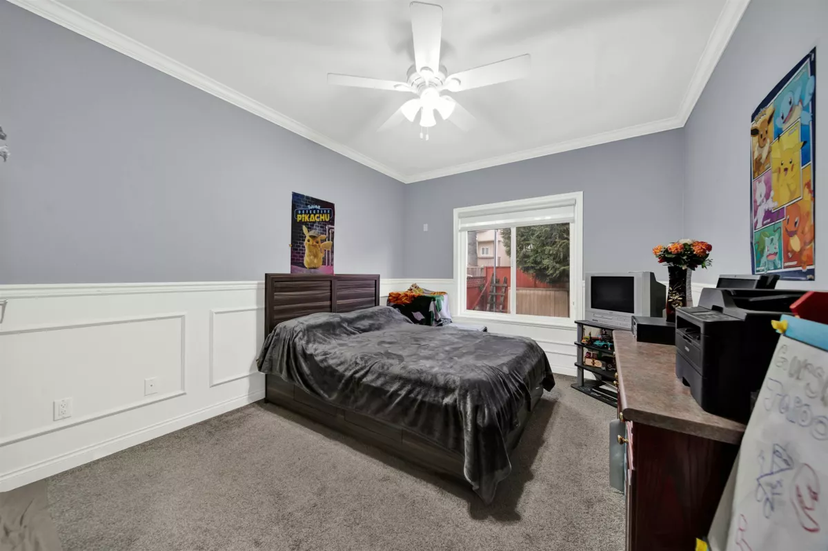 Laundry Room Photo of 6332 125a Street, Surrey, BC