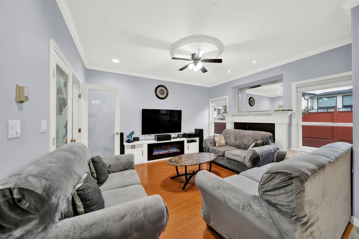 Pantry Photo of 6332 125a Street, Surrey, BC