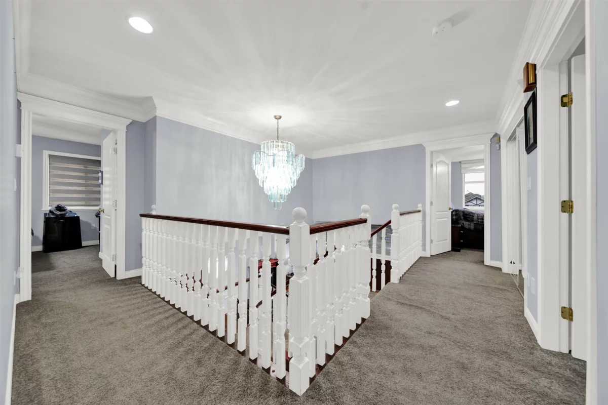 Primary Bathroom Photo of 6332 125a Street, Surrey, BC