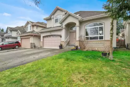 6332 125a Street, Surrey, BC, Panorama Ridge — 9 bed single family residence for sale