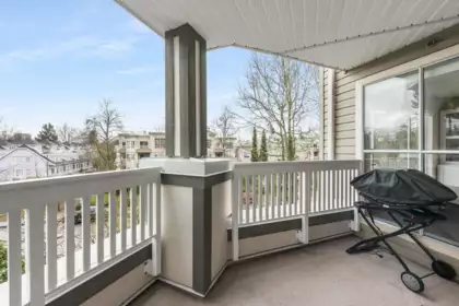 Kitchen Island Photo of 304 8880 Jones Road, Richmond, BC