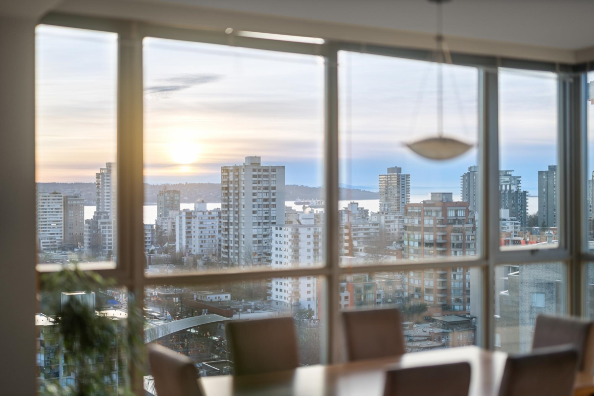 Dining Area Photo of 1901 1710 Bayshore Drive, Vancouver, BC
