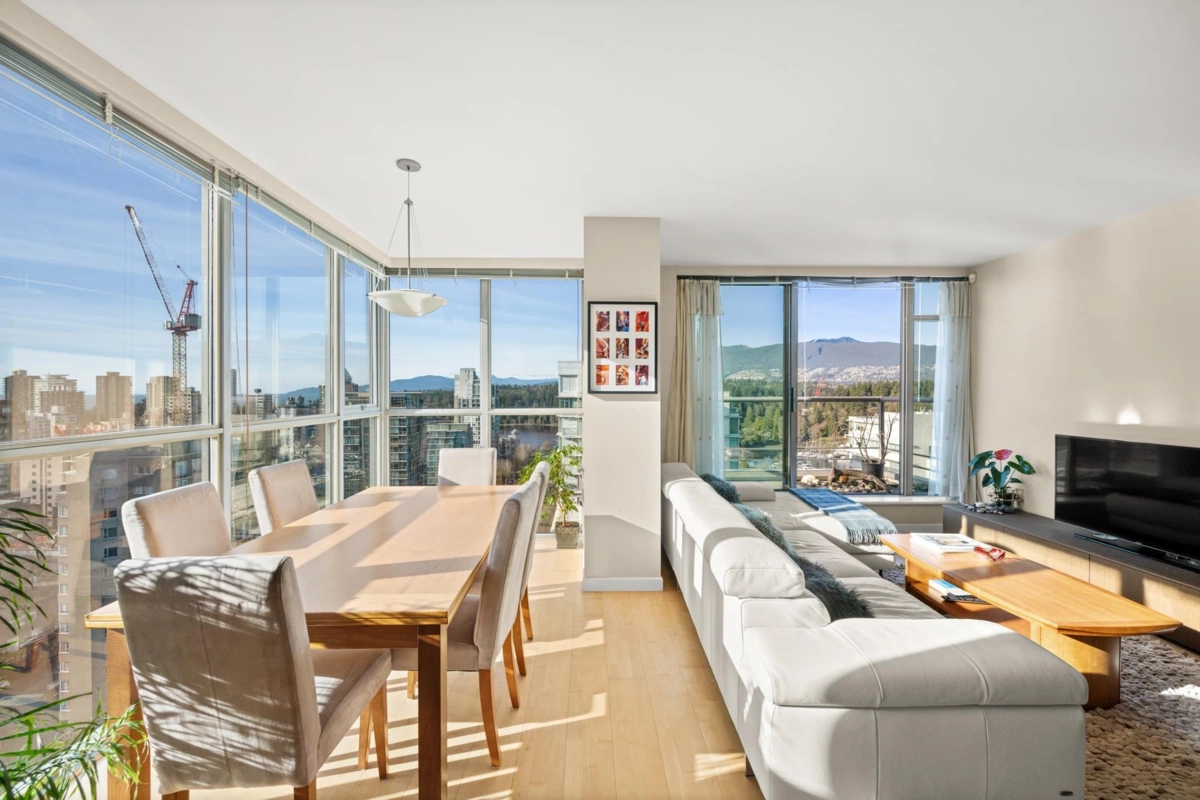Kitchen Island Photo of 1901 1710 Bayshore Drive, Vancouver, BC