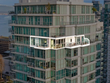 Front exterior of 1901 1710 Bayshore Drive, Vancouver, BC