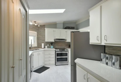 Breakfast Nook Photo of 5987 Harbour Way, Sechelt, BC