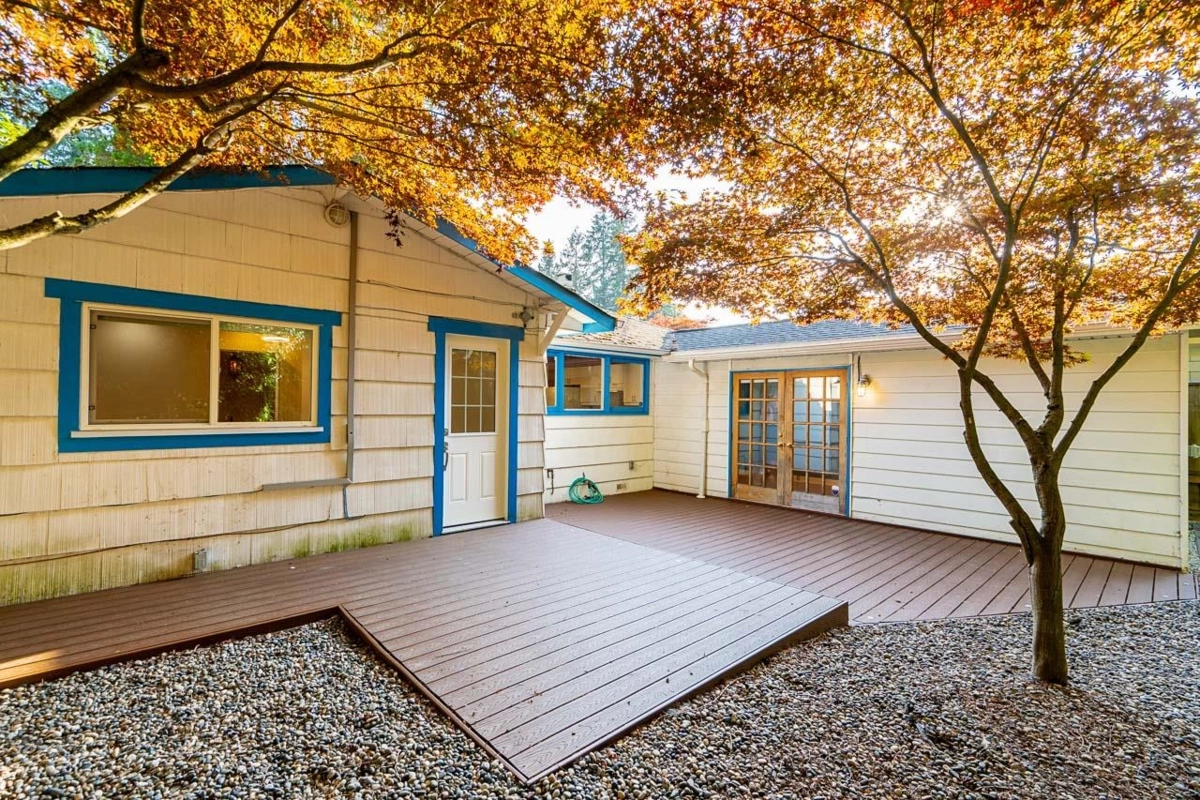 Front Yard Photo of 3084 Paisley Road, North Vancouver, BC