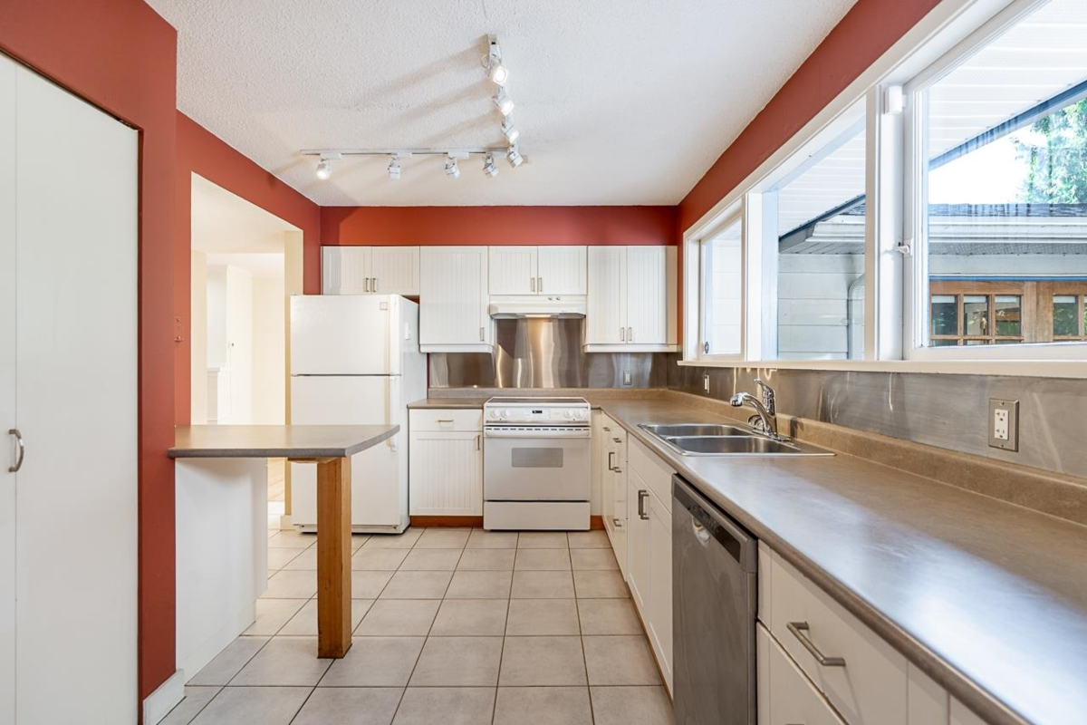 Office / Den Photo of 3084 Paisley Road, North Vancouver, BC