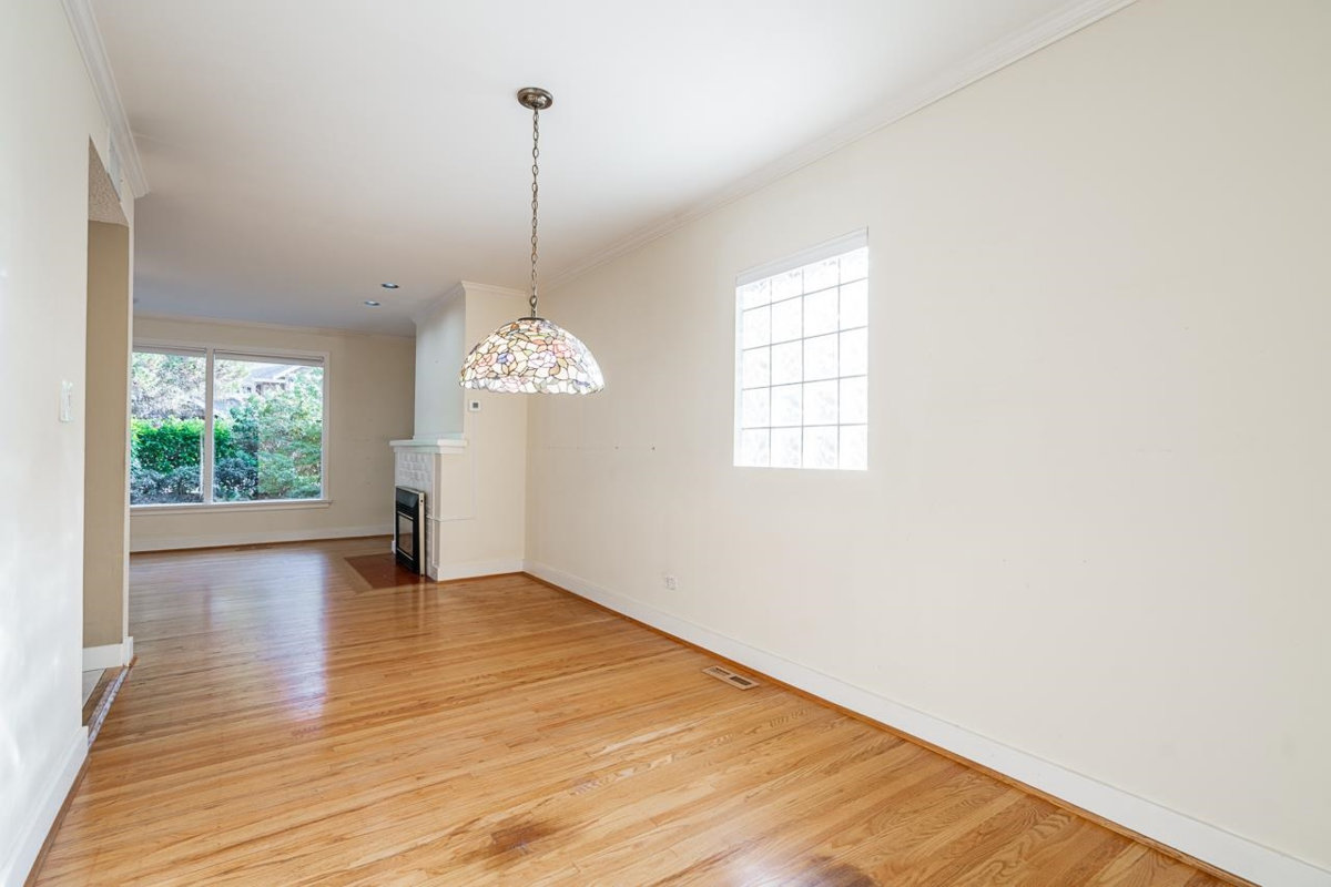 Primary Bathroom Photo of 3084 Paisley Road, North Vancouver, BC