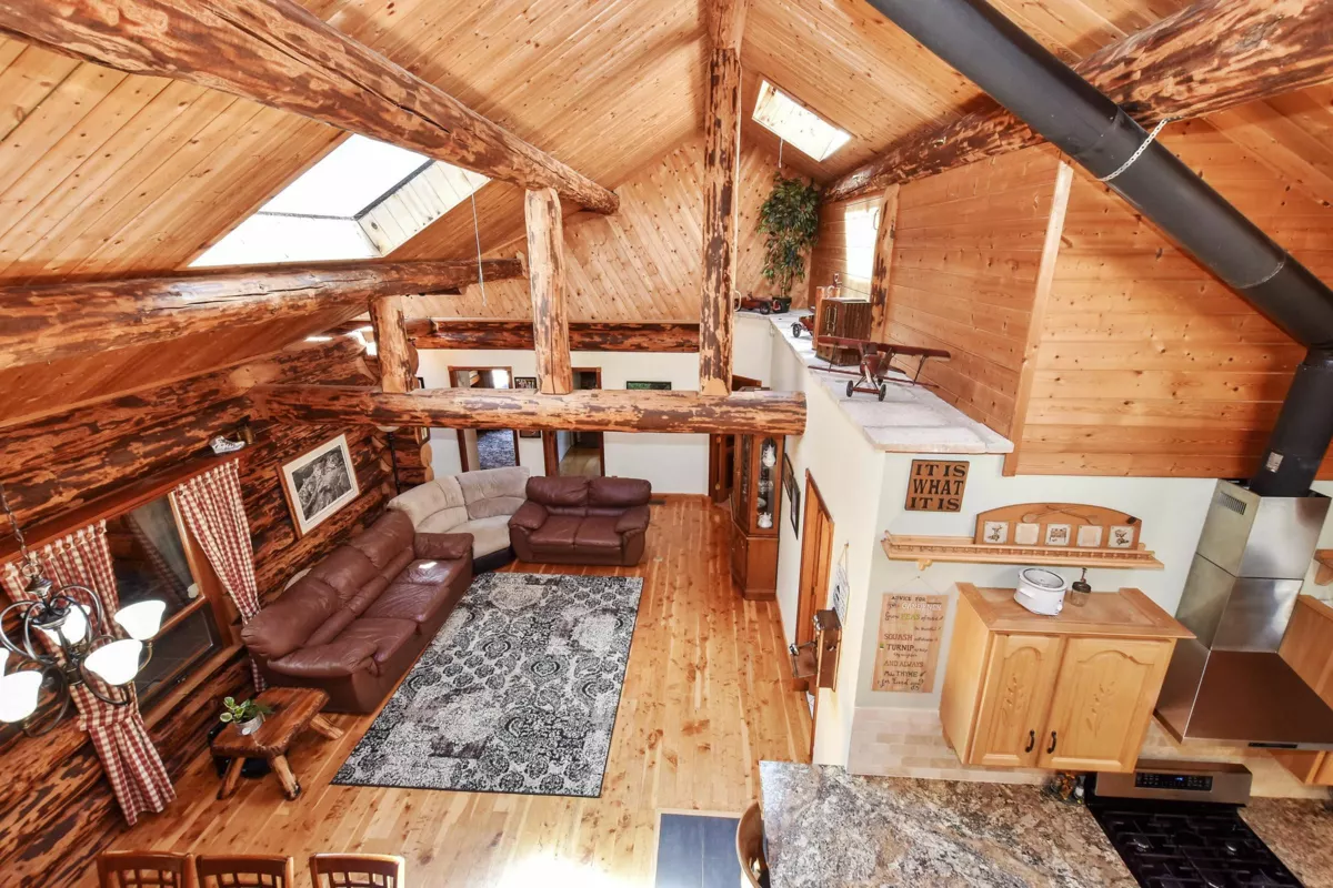 Walk-In Closet Photo of 9921 Watt Street, Mission, BC