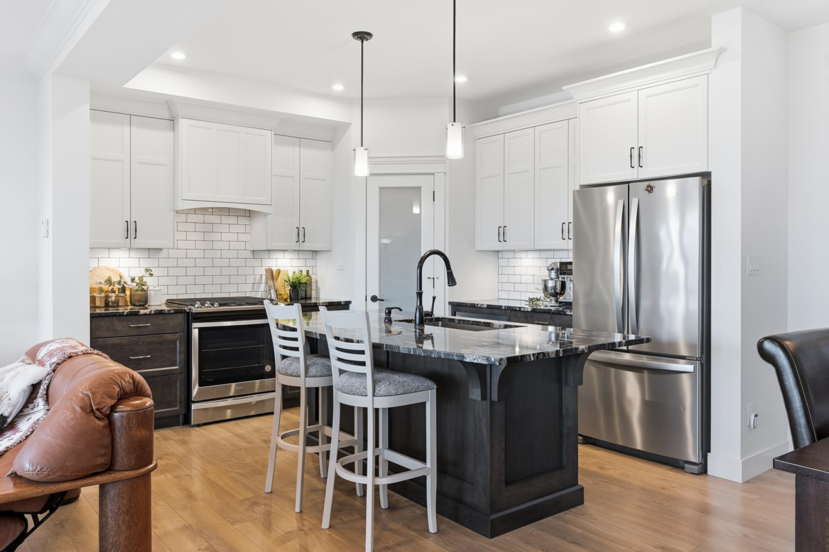 Family Room Photo of 50 50778 Ledgestone Place, Chilliwack, BC