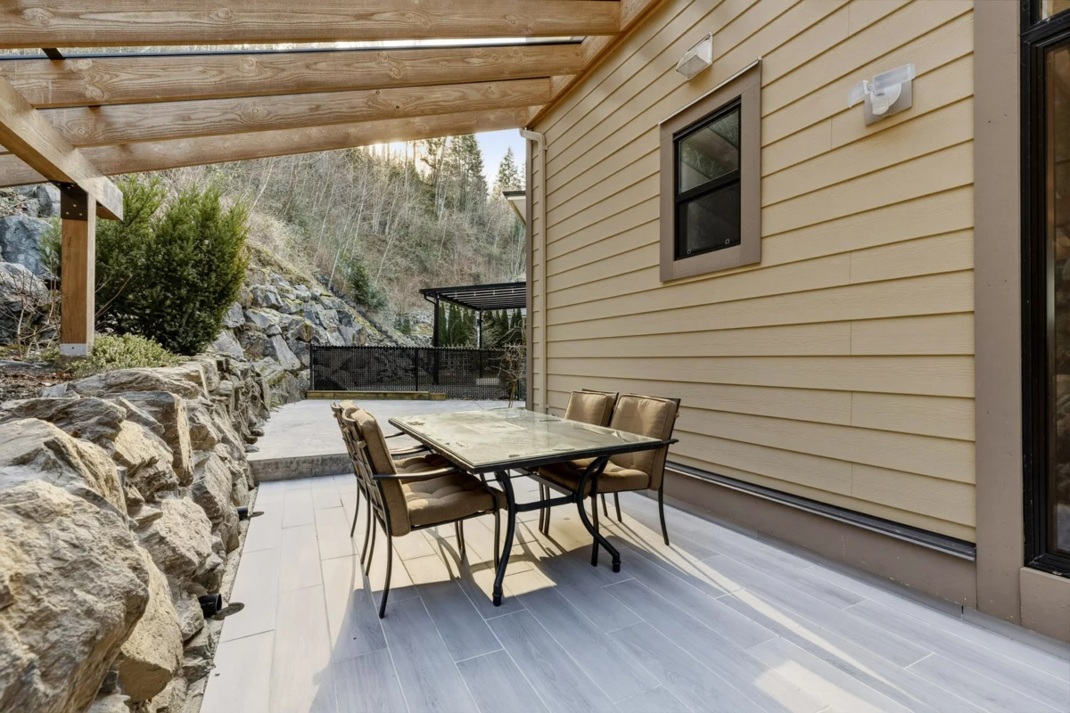 Garden / Landscaping Photo of 50 50778 Ledgestone Place, Chilliwack, BC