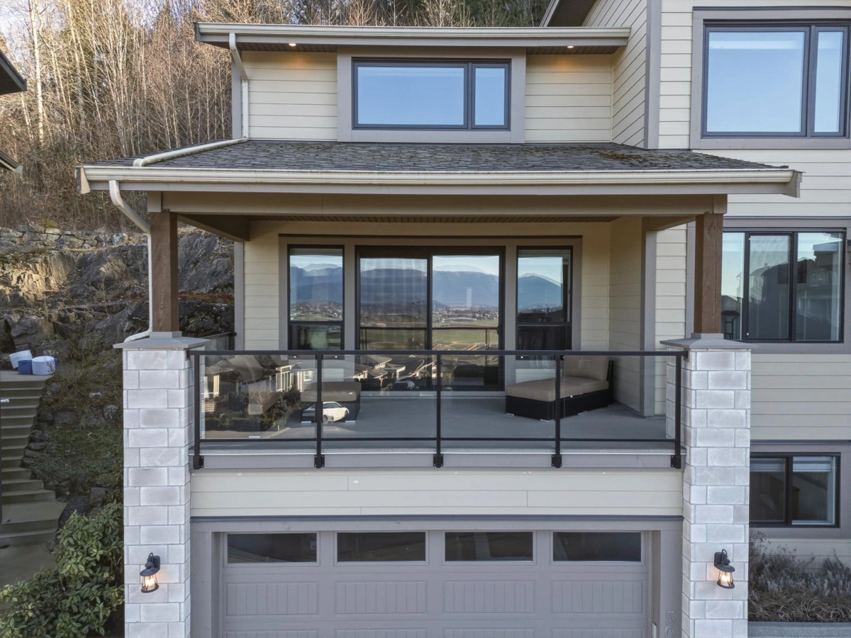 Hot Tub / Spa Photo of 50 50778 Ledgestone Place, Chilliwack, BC