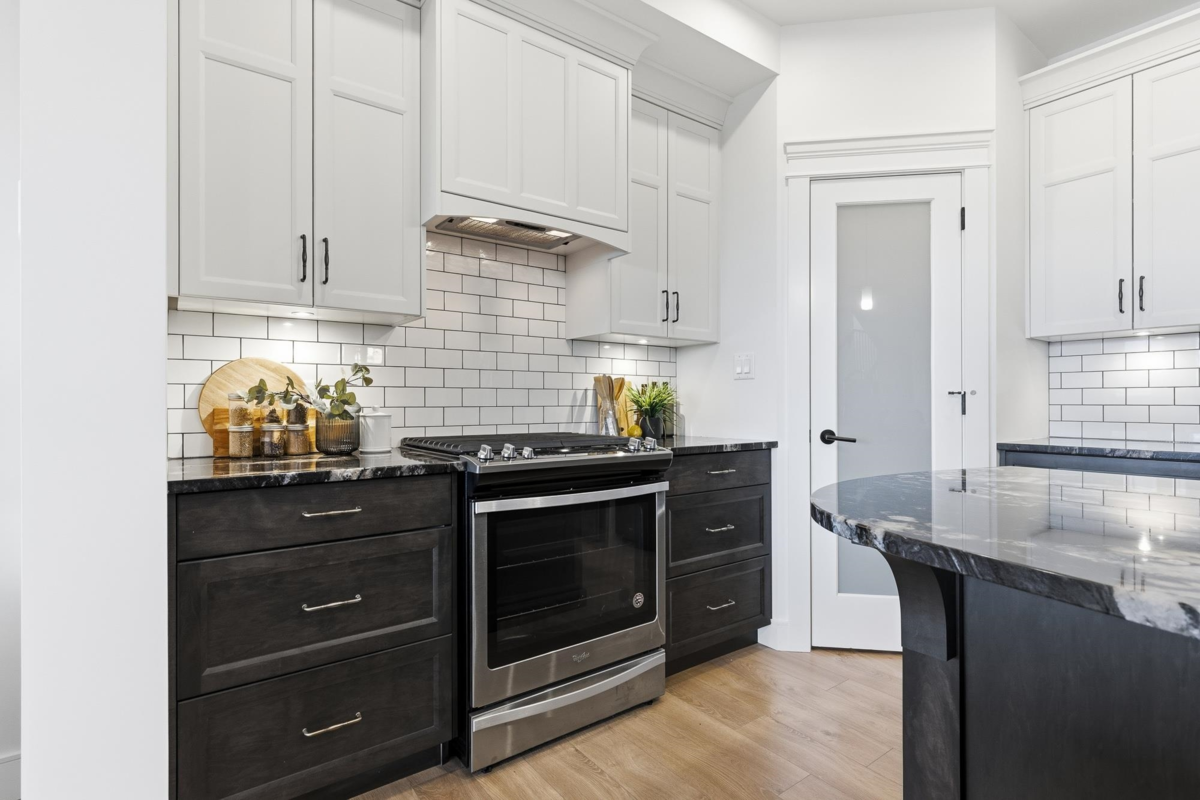 Primary Bedroom Photo of 50 50778 Ledgestone Place, Chilliwack, BC